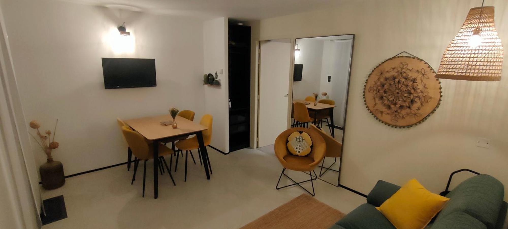 Katsoleil Apartment *